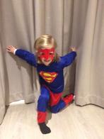 Nieuw Superman pak maat 98/104, Kinderen en Baby's, Carnavalskleding en Verkleedspullen, Ophalen of Verzenden, Nieuw, 104 of kleiner