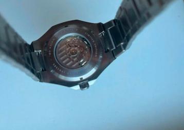Falcon horloge  beschikbaar voor biedingen