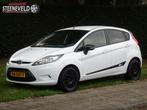 Ford Fiesta 1.25 Limited Black & White met Airco, Voorwielaandrijving, Euro 5, Gebruikt, 1242 cc