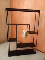 Metalen wandrekje - Stijlvol en praktisch, Huis en Inrichting, Ophalen of Verzenden, Zo goed als nieuw
