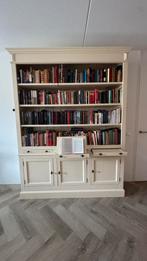 Massieve houten boekenkast met uittrekbare leesplateaus, Huis en Inrichting, Ophalen, Gebruikt, 200 cm of meer, Grenenhout