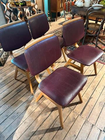 Vintage stoelen - skai - curiosa beschikbaar voor biedingen