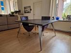 Massief antraciet granieten eettafel., Huis en Inrichting, Tafels | Eettafels, Ophalen, Zo goed als nieuw, Vijf personen of meer