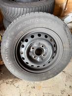 Winterbanden Nissan nv200, Auto-onderdelen, Banden en Velgen, Ophalen, Bestelwagen, 16 inch, Winterbanden