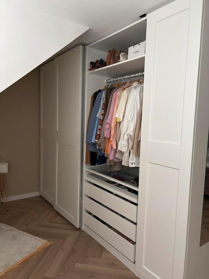 Ruime kledingkast met schuifdeuren PAX Kast IKEA, Huis en Inrichting, Kasten | Kledingkasten, Zo goed als nieuw, 200 cm of meer