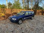 Volvo V70 2.4 T XC 4WD AUT 2002 Ocean Race Blauw, Auto's, 1800 kg, Beige, Blauw, XC70