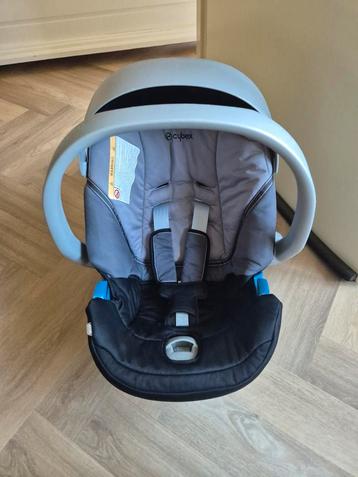 Maxi cosi Cybex Aton incl voetenzak beschikbaar voor biedingen