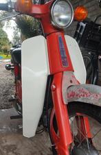 Honda C50 oud type NL beenkap beenschild NIEUW C70, Fietsen en Brommers, Brommeronderdelen | Oldtimers, Ophalen of Verzenden, Nieuw
