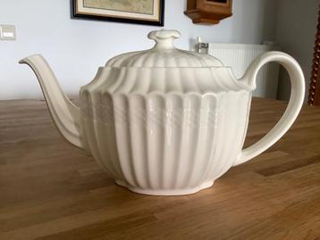 Vintage SPODE CHELSEA WICKER theepot beschikbaar voor biedingen
