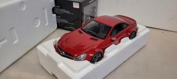Minichamps Mercedes SL65 AMG Black Series  beschikbaar voor biedingen