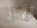 2 antieke glazen met ribbel beneden 8 cm hoog, Antiek en Kunst, Antiek | Glas en Kristal, Ophalen of Verzenden