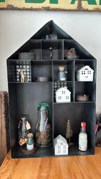 Huis van metaal / vakkenkastje (Stapelgoed), Huis en Inrichting, Ophalen, Zo goed als nieuw