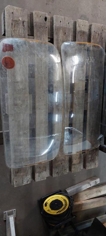 2x Achterruiten VW Kever 1200-1600 met verwarming beschikbaar voor biedingen