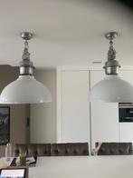 Mooie grote witte hanglampen   Richmond Style, Huis en Inrichting, Lampen | Hanglampen, Ophalen of Verzenden, Zo goed als nieuw