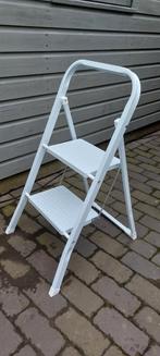 Handige en compacte keukentrap van goede kwaliteit, Ophalen