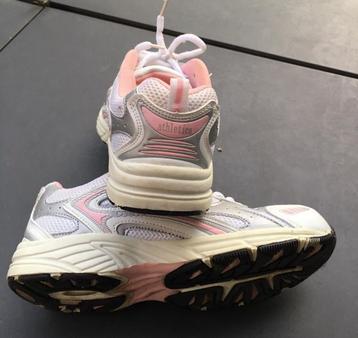 Wit met roze hardloop sport schoenen Athletica diverse  beschikbaar voor biedingen