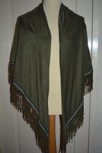 leuke grote omslagdoek met franjes, Kleding | Dames, Mutsen, Sjaals en Handschoenen, Ophalen of Verzenden, Zo goed als nieuw, Maat 46/48 (XL) of groter