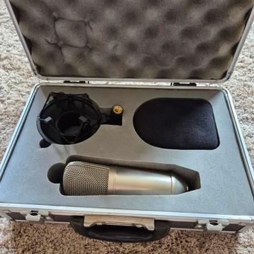 Behringer B-1 Condensator Microfoon met Koffer beschikbaar voor biedingen