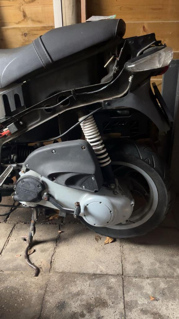 Gileara Runner 50cc Blok met cdi en bobine, Fietsen en Brommers, Brommeronderdelen | Scooters, Gebruikt, Piaggio, Blok, Ophalen