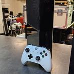 Xbox One Model 1540 (500GB) 1 Controller, Xbox, Gebruikt, Support@xbox.com, One Microsoft Way
Redmond, WA 98052-6399