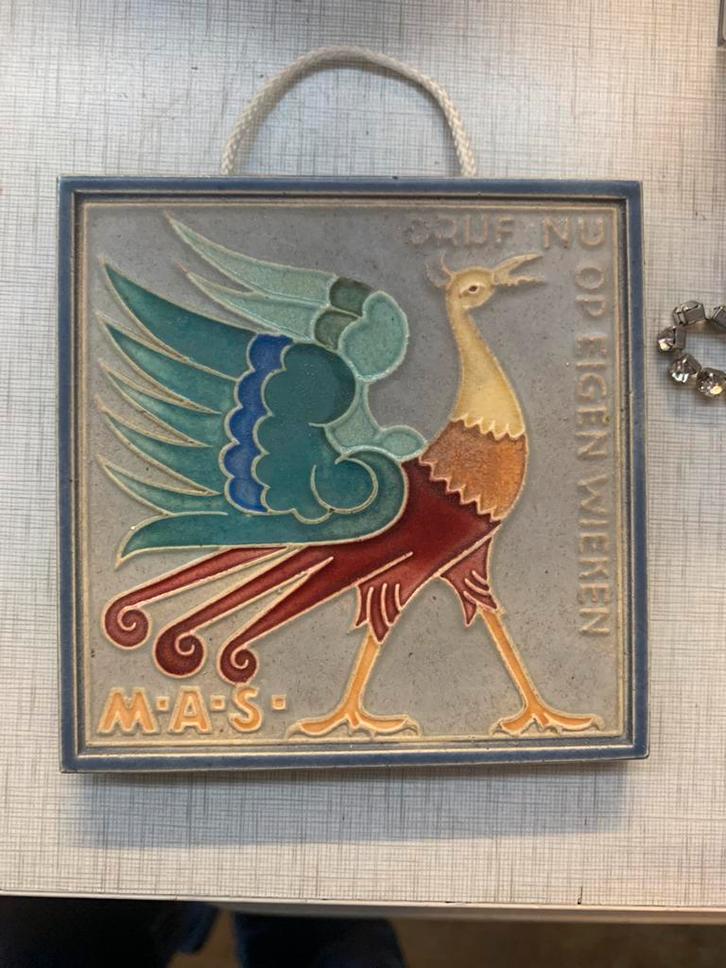 Cloisonnee tegel met pauw Westraven Utrecht begin jaren 60, Antiek en Kunst, Kunst | Schilderijen | Abstract, Ophalen of Verzenden