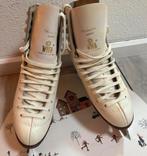 Wifa kunstschaatsen echt leer, Sport en Fitness, Overige merken, Ophalen of Verzenden, Zo goed als nieuw, Kunstschaatsen