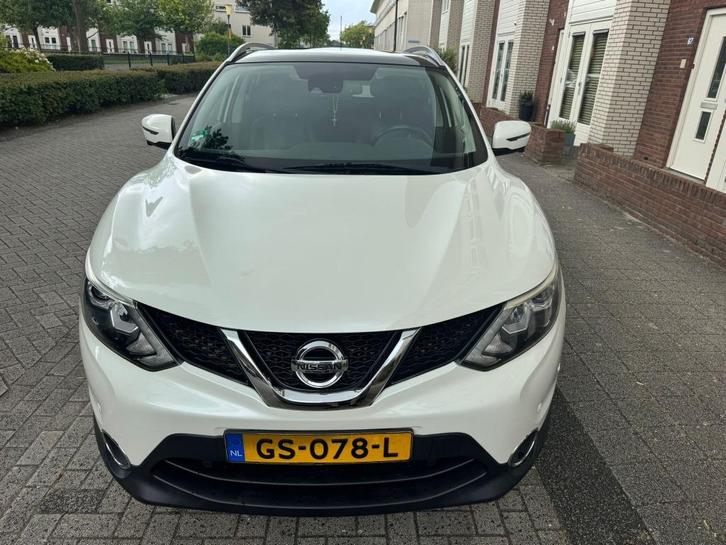 Nissan Qashqai 1.6 Dig-t 120KW 2WD 2015 Wit, Auto's, Nissan, Particulier, Qashqai, 360° camera, ABS, Achteruitrijcamera, Airconditioning