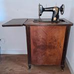 Simplex trap naaimachine in A Lewenstein kast, Ophalen