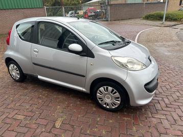 Peugeot 107 1.0 12V 3DR 2006 Nieuwe apk 10-2026 beschikbaar voor biedingen