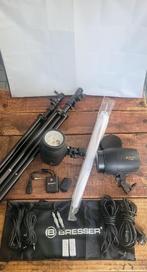Bresser Menik Flitsset P-250 set 2 met T-1 Triggerset, Ophalen of Verzenden, Zo goed als nieuw, Lamp of Flitsset