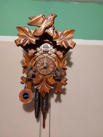 koekoeksklok NIEUW+bewegende eekhoorns beschikbaar voor biedingen