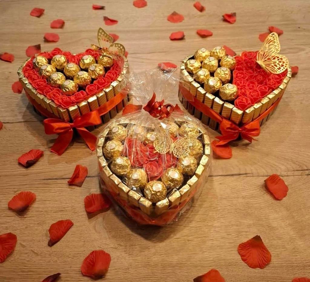 Valentijn valentijnsdag chocolade hart cadeau ferrero, Hobby en Vrije tijd, Feestartikelen, Ophalen of Verzenden, Nieuw