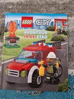 Lego City boek avontuur in de stad, Ophalen of Verzenden, Zo goed als nieuw
