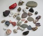 Lot van mineralen stenen waar tussen pyriet, borniet, etc, Verzamelen, Mineralen en Fossielen, Ophalen of Verzenden, Mineraal