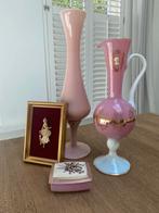 Prachtige opaline vaas roze met camee, Antiek en Kunst, Ophalen of Verzenden