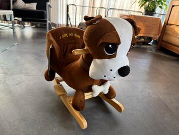 Schommelstoel hond beschikbaar voor biedingen