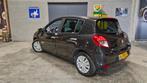 Renault Clio 1.5 dCi Authentique 88PK | Rijklaarprijs | Elek, Auto's, Voorwielaandrijving, Euro 5, Gebruikt, Zwart