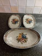 Vintage schalen Inglasurdecor 1868 handgeschilderd, Antiek en Kunst, Antiek | Schalen, Ophalen of Verzenden