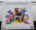 Trivial Pursuit 2000s, Hobby en Vrije tijd, Gezelschapsspellen | Bordspellen, Vijf spelers of meer, Ophalen of Verzenden, Zo goed als nieuw