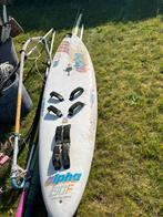 Surfplank ALFA 130F met zeilen en trapeze vest, Ophalen, 250 tot 300 cm, Met vin(nen), Plank