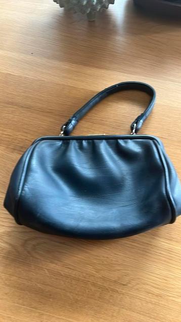Vintage handtas, donkerblauw beschikbaar voor biedingen