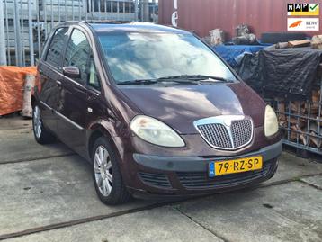 Lancia Musa €1450,-1.4-16V Platino Apk 1 Jaar Nap pas Rdw  beschikbaar voor biedingen