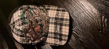 ED Hardy pet beschikbaar voor biedingen