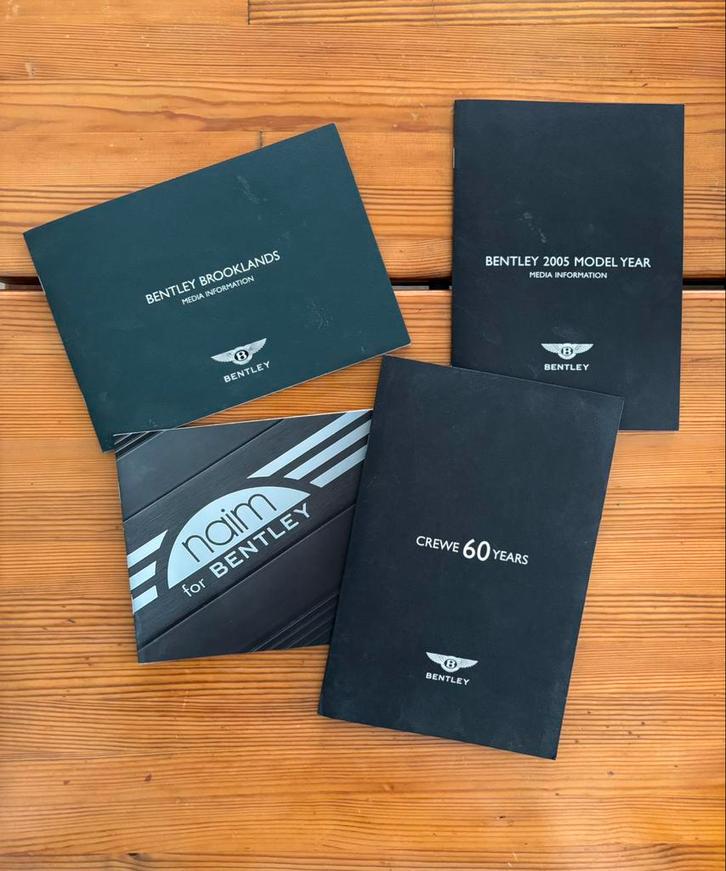 Zeldzame set persmappen/brochures Bentley(oa Brooklands), Verzamelen, Automerken, Motoren en Formule 1, Zo goed als nieuw, Auto's