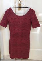 Only jurkje met print bordeaux rood maat XS, Only, Ophalen of Verzenden, Zo goed als nieuw, Maat 34 (XS) of kleiner