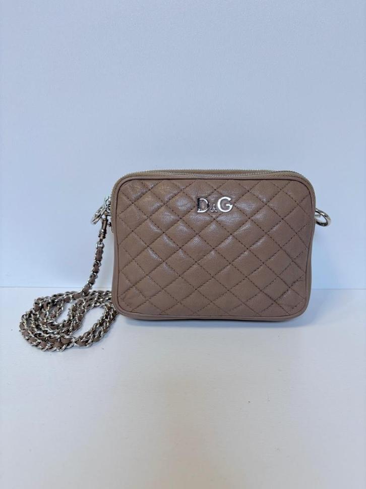D&G DOLCE & GABBANA LILY GLAM bruin schouder tas bag, Sieraden, Tassen en Uiterlijk, Tassen | Damestassen, Zo goed als nieuw, Schoudertasje