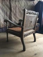 koloniale stoel uit Indonesié, Antiek en Kunst, Antiek | Meubels | Stoelen en Banken, Ophalen of Verzenden