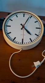 Van Doorn schoolklok, Huis en Inrichting, Woonaccessoires | Klokken, Ophalen of Verzenden, Zo goed als nieuw, Wandklok