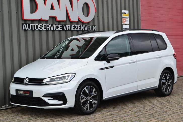 Volkswagen Touran 1.5 TSI DSG Highline R-Line LED/ACC/Keyles, Auto's, Volkswagen, Bedrijf, Touran, ABS, Airbags, Airconditioning