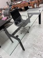 LC 6 LC6 Le Corbusier bureau + Vitra Eames EA 119 leer stoel, Antiek en Kunst, Antiek | Meubels | Tafels, Ophalen of Verzenden